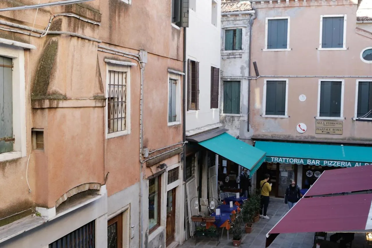 Santa Croce Guest House Venedig Italien